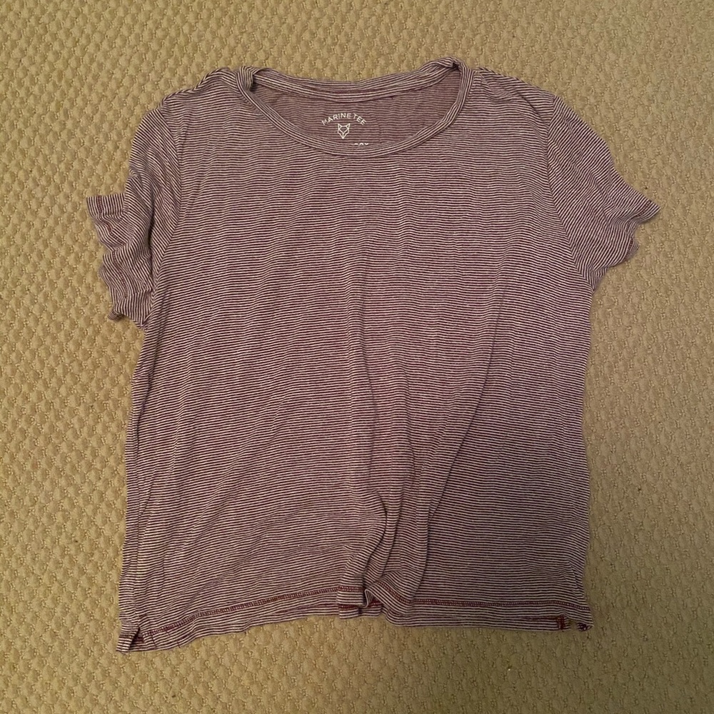 Aeropostale Cropped Tee Maroon with White Stripes